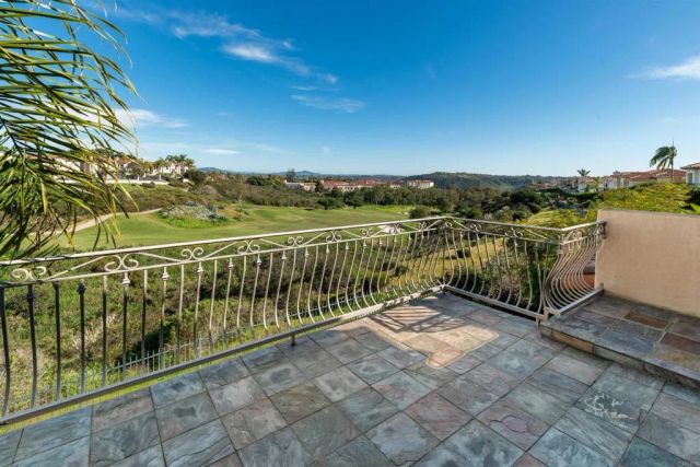 7104 Aviara Drive, Carlsbad, CA 92011