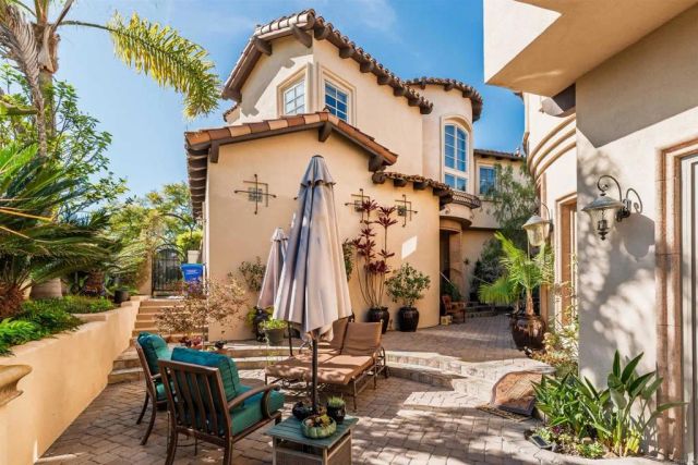 7104 Aviara Drive, Carlsbad, CA 92011