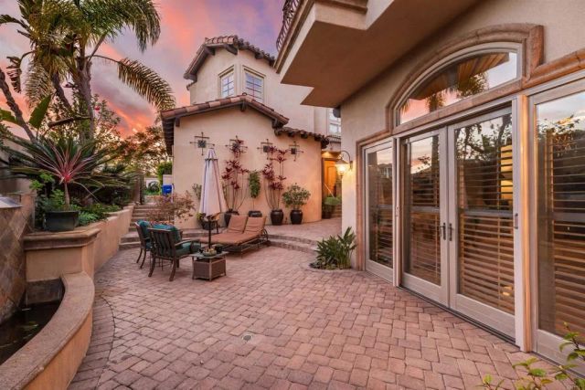 7104 Aviara Drive, Carlsbad, CA 92011