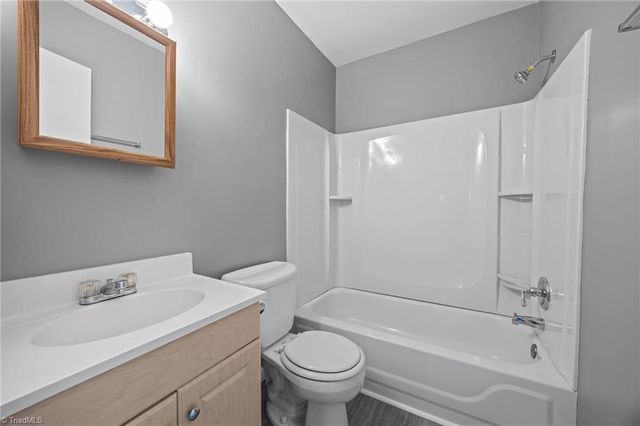 5723 Bramblegate Road, Greensboro, NC 27409