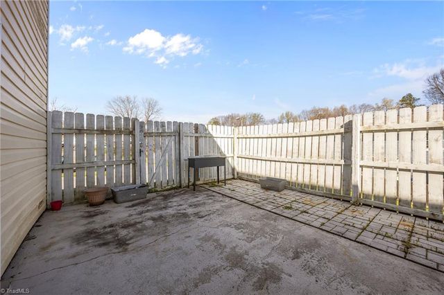 5723 Bramblegate Road, Greensboro, NC 27409