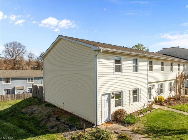 5723 Bramblegate Road, Greensboro, NC 27409