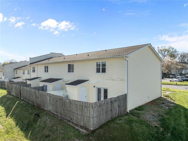 5723 Bramblegate Road, Greensboro, NC 27409