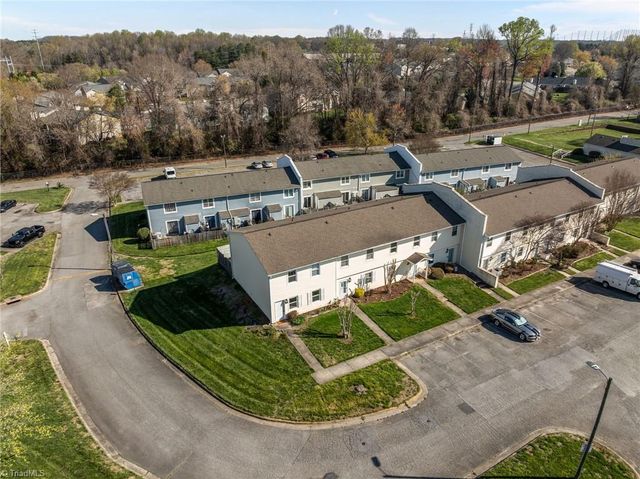 5723 Bramblegate Road, Greensboro, NC 27409