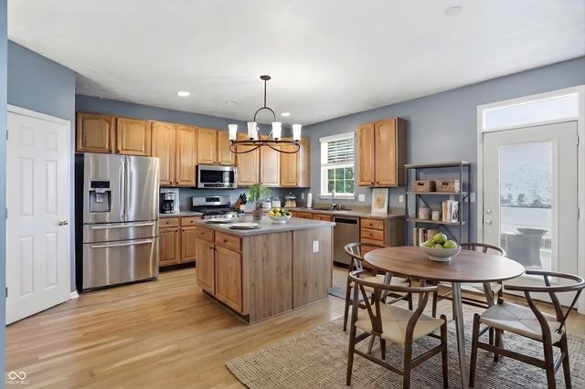 4499 Diamond Ridge, Greenwood, IN 46143