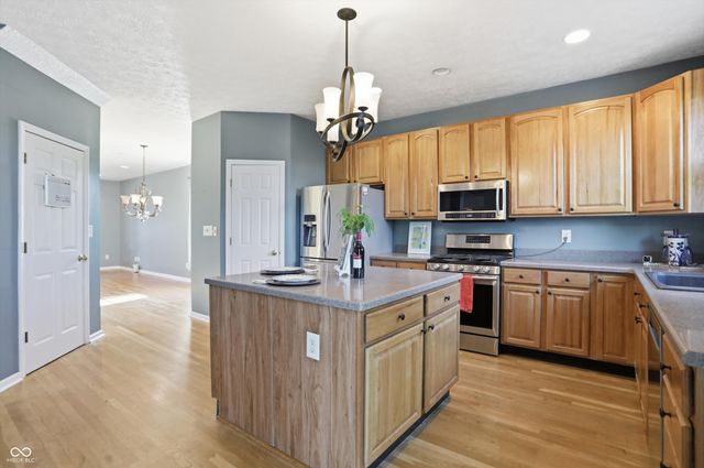 4499 Diamond Ridge, Greenwood, IN 46143
