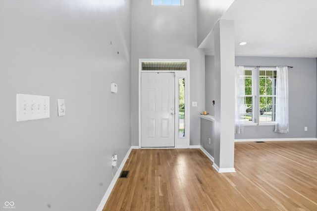 4499 Diamond Ridge, Greenwood, IN 46143