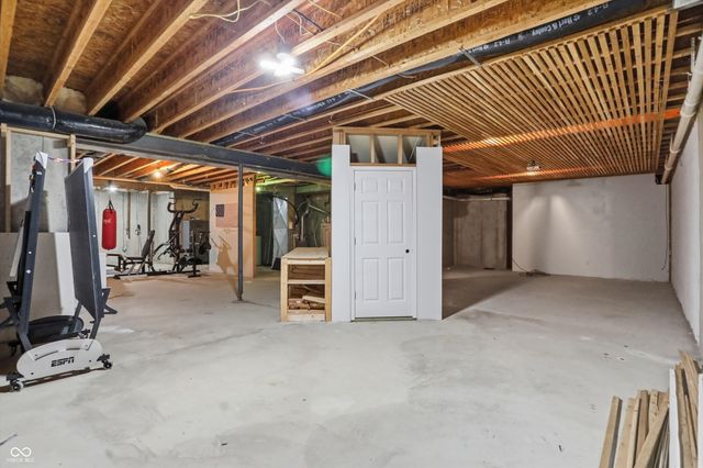 4499 Diamond Ridge, Greenwood, IN 46143
