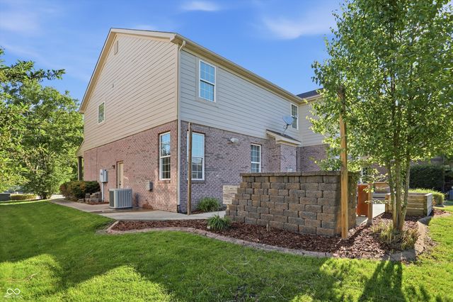 4499 Diamond Ridge, Greenwood, IN 46143