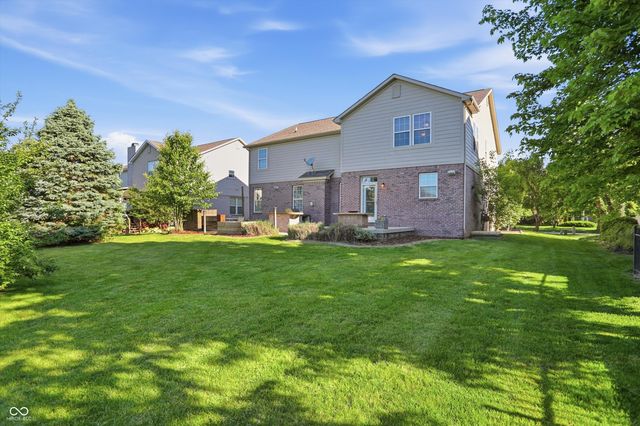 4499 Diamond Ridge, Greenwood, IN 46143