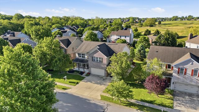 4499 Diamond Ridge, Greenwood, IN 46143