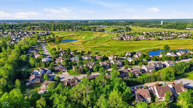 4499 Diamond Ridge, Greenwood, IN 46143