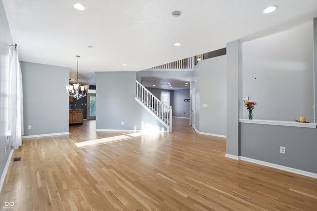 4499 Diamond Ridge, Greenwood, IN 46143