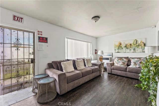 7705 S Vermont Avenue, Los Angeles, CA 90044