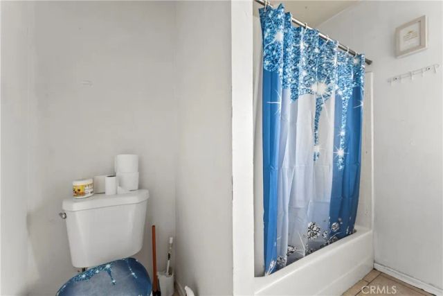 7705 S Vermont Avenue, Los Angeles, CA 90044