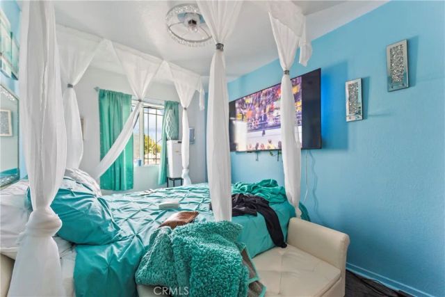 7705 S Vermont Avenue, Los Angeles, CA 90044