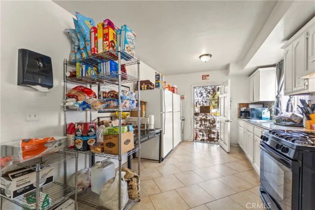 7705 S Vermont Avenue, Los Angeles, CA 90044