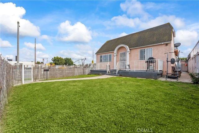 7705 S Vermont Avenue, Los Angeles, CA 90044