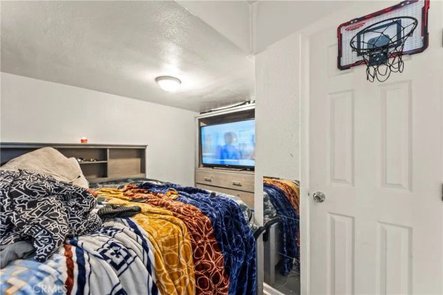 7705 S Vermont Avenue, Los Angeles, CA 90044