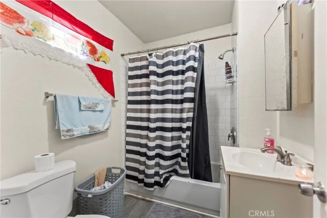 7705 S Vermont Avenue, Los Angeles, CA 90044