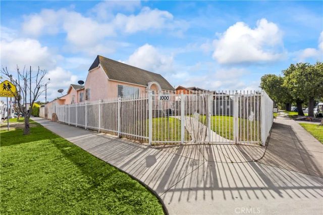 7705 S Vermont Avenue, Los Angeles, CA 90044