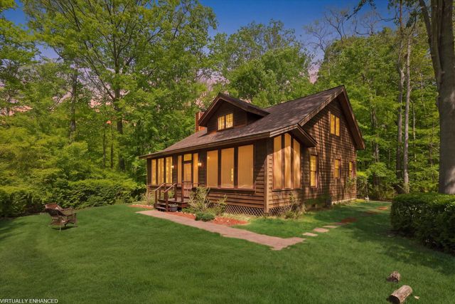 58 Lincoln Avenue, Casco Twp, MI 49090