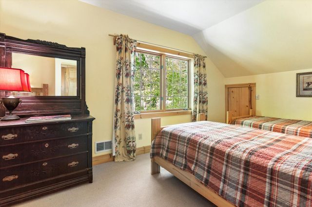 58 Lincoln Avenue, Casco Twp, MI 49090
