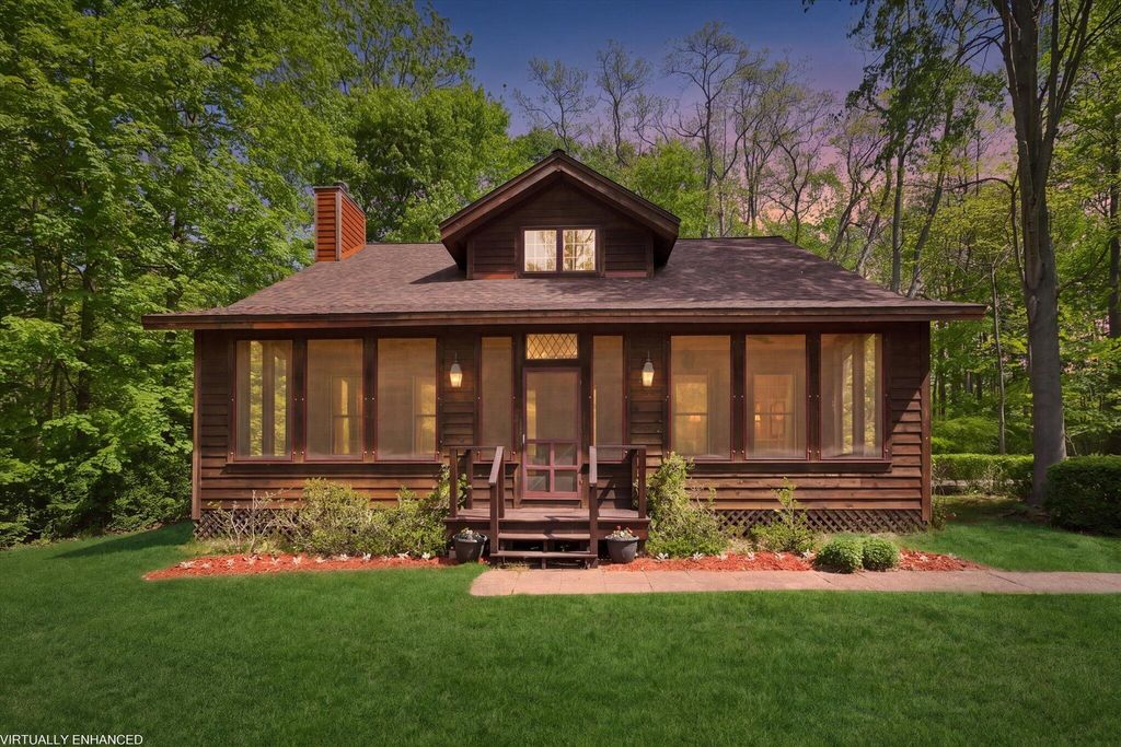 58 Lincoln Avenue, Casco Twp, MI 49090