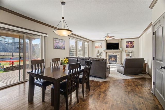 1058 SW Conch Way, Lee's Summit, MO 64064