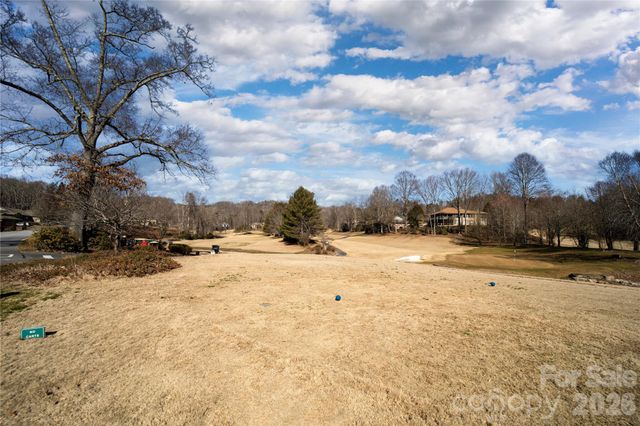 2310 Golf Club Court, Hendersonville, NC 28739