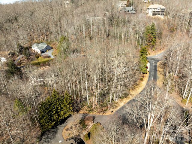 2310 Golf Club Court, Hendersonville, NC 28739