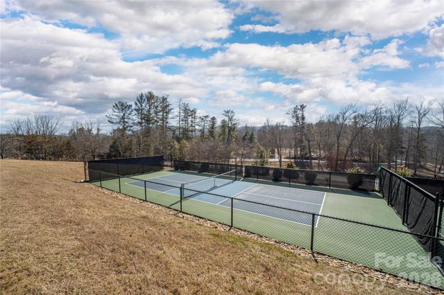 2310 Golf Club Court, Hendersonville, NC 28739