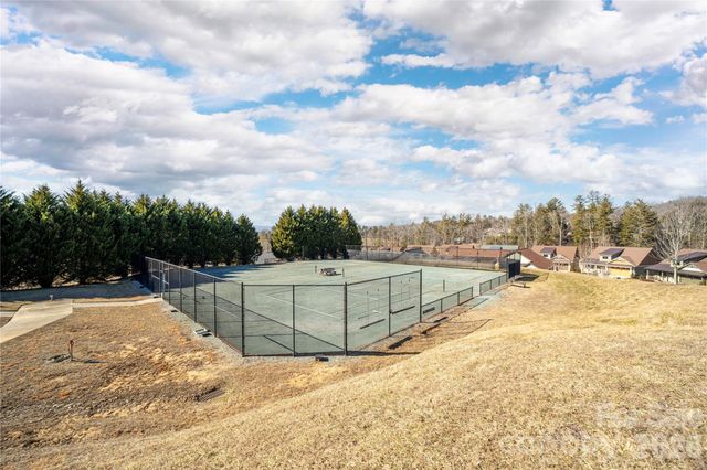 2310 Golf Club Court, Hendersonville, NC 28739