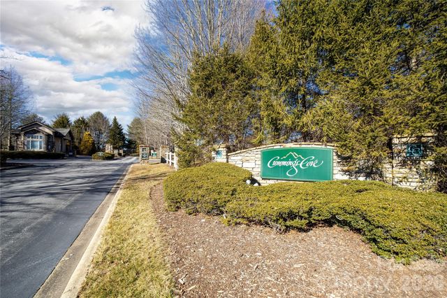 2310 Golf Club Court, Hendersonville, NC 28739