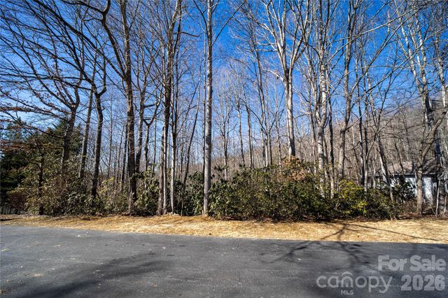 2310 Golf Club Court, Hendersonville, NC 28739