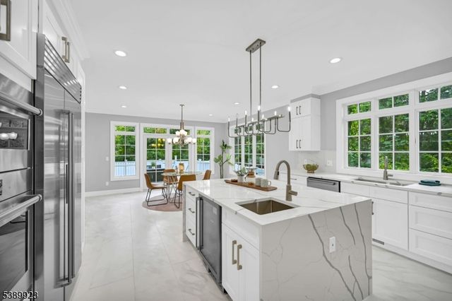 466 White Oak Ridge Rd, Millburn Twp., NJ 07078