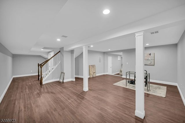 466 White Oak Ridge Rd, Millburn Twp., NJ 07078