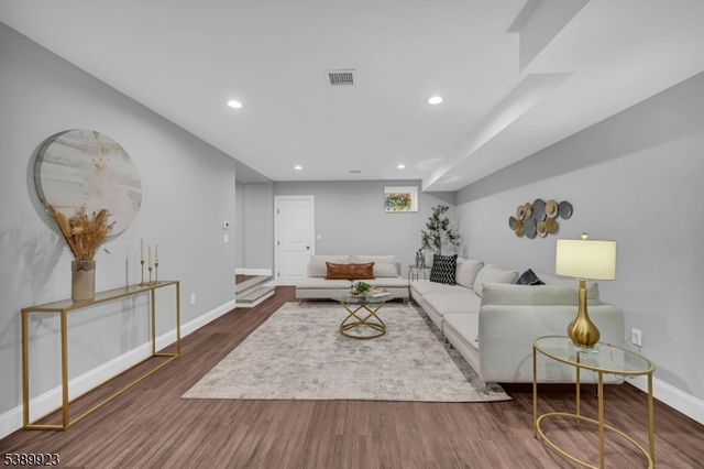 466 White Oak Ridge Rd, Millburn Twp., NJ 07078