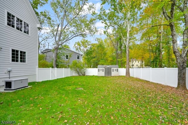 466 White Oak Ridge Rd, Millburn Twp., NJ 07078