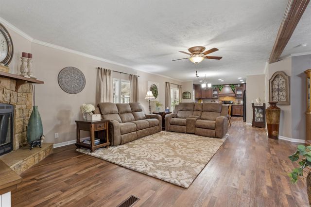 270 Tortoise Bay Road, Greers Ferry, AR 72067