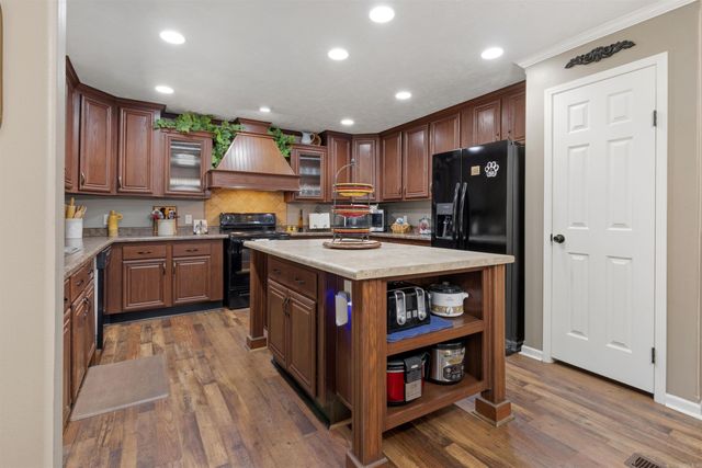 270 Tortoise Bay Road, Greers Ferry, AR 72067