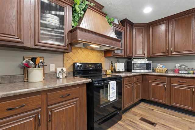 270 Tortoise Bay Road, Greers Ferry, AR 72067