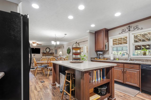 270 Tortoise Bay Road, Greers Ferry, AR 72067