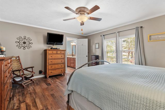 270 Tortoise Bay Road, Greers Ferry, AR 72067