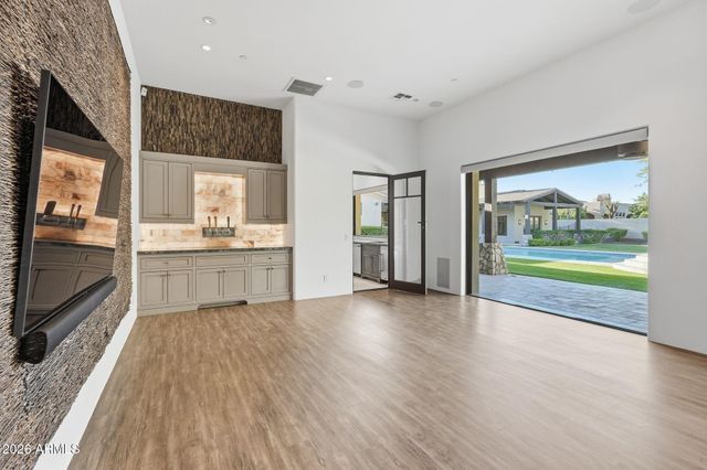 23863 N 73RD Lane, Peoria, AZ 85383