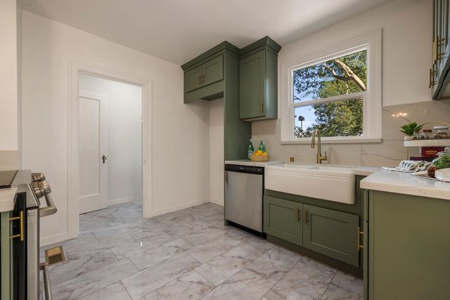 1856 N Edison St, Stockton, CA 95204