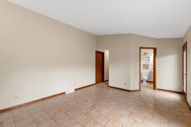 W153N9830 Neptune DRIVE, Germantown, WI 53022