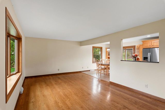 W153N9830 Neptune DRIVE, Germantown, WI 53022