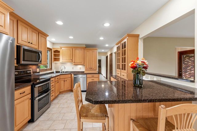 W153N9830 Neptune DRIVE, Germantown, WI 53022