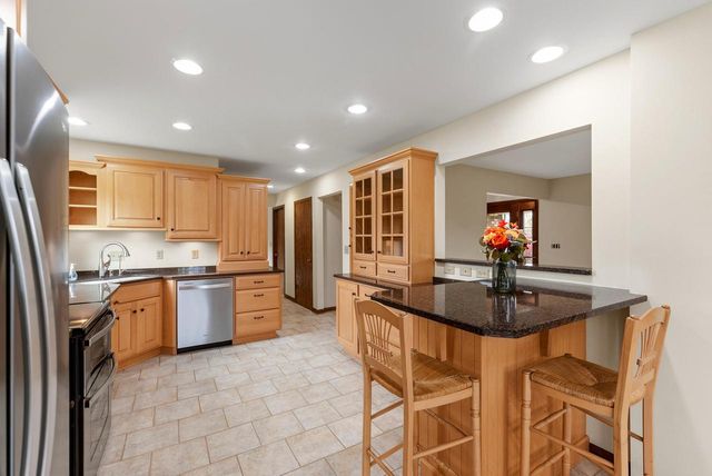 W153N9830 Neptune DRIVE, Germantown, WI 53022